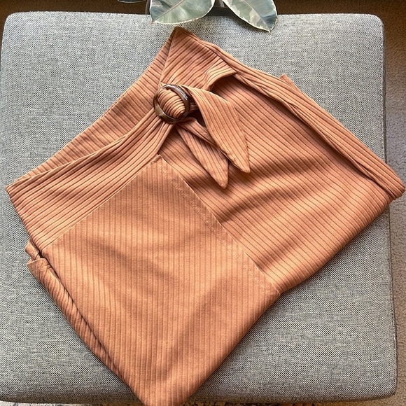 Ribbed Midi Wrap Skirt with Tortoise shell belt detailing , Size: M - Picture 7 of 16